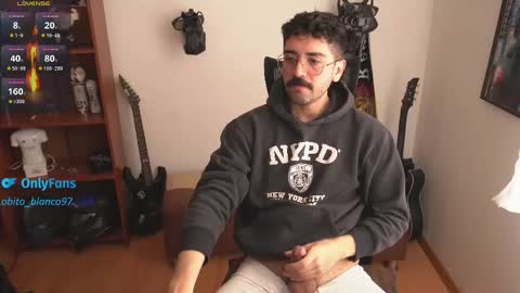 Snapshot of thefckingwolf chatting on 18, 11, 2025 Wolf Independent model online show from 18, 11, 2025