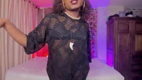 Snapshot of thegoldenbitch chatting on 25, 9, 2025 Goldie online show from 25, 9, 2025