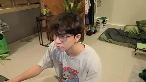 Green online show from 5, 4, 2026