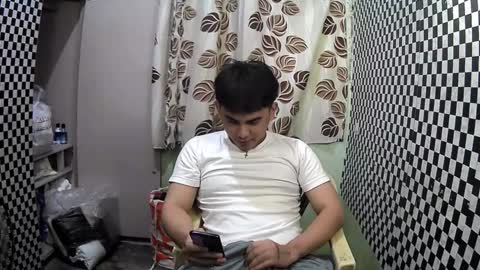 Snapshot of thehugecomeback chatting on 21, 1, 2025 Xerxis online show from 21, 1, 2025