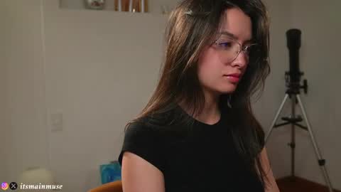 Iris online show from 25, 4, 2026