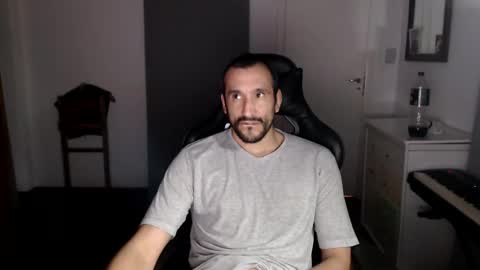 Snapshot of thekingofpains chatting on 12, 9, 2025 KINGOFPAINS online show from 12, 9, 2025