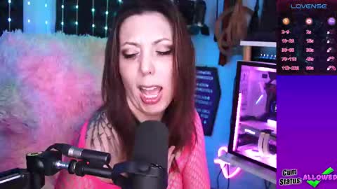 Snapshot of thekittengirlnix chatting on 25, 2, 2026 Nix online show from 25, 2, 2026