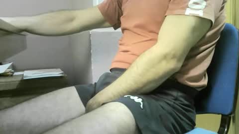 Snapshot of theliaz19 chatting on 5, 10, 2025 theliaz19 online show from 5, 10, 2025