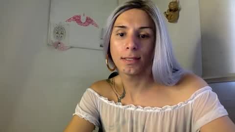 Snapshot of thematryoshka chatting on 2, 1, 2025 Lucy Lucy online show from 2, 1, 2025