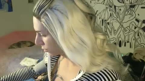 Snapshot of thematryoshka chatting on 12, 9, 2025 Lucy Lucy online show from 12, 9, 2025