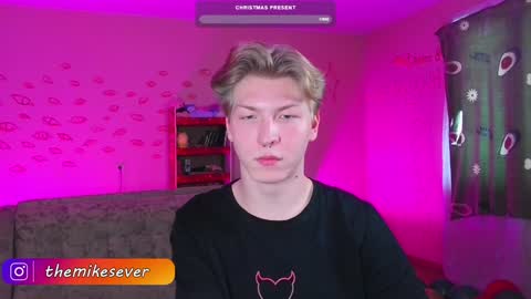 Snapshot of themikesever chatting on 15, 12, 2024 Sever online show from 15, 12, 2024