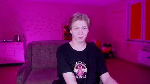 Snapshot of themikesever chatting on 5, 2, 2025 Sever online show from 5, 2, 2025