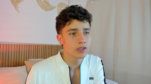 Snapshot of theohawke_ chatting on 12, 12, 2024 THEO- MATEO online show from 12, 12, 2024