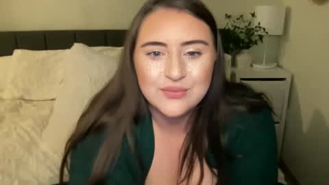 theolivemae online show from 10, 1, 2025