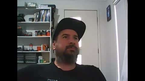 Snapshot of theozbeardguy chatting on 21, 10, 2025 aussiebeard online show from 21, 10, 2025