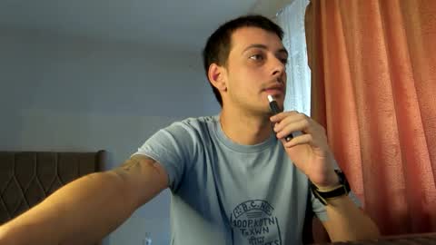 Snapshot of thepoorbatman chatting on 22, 9, 2025 thepoorbatman online show from 22, 9, 2025