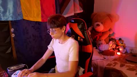 Snapshot of theprince_red chatting on 8, 10, 2025 Matt independent model online show from 8, 10, 2025