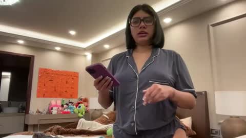 Snapshot of therealcamilabaddie chatting on 7, 10, 2025 therealcamilabaddie online show from 7, 10, 2025