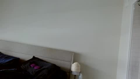 Yoshi online show from 2, 4, 2026