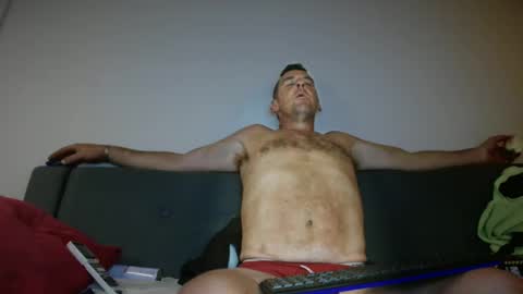 Snapshot of therealkurva4u chatting on 5, 1, 2025 therealkurva4u online show from 5, 1, 2025