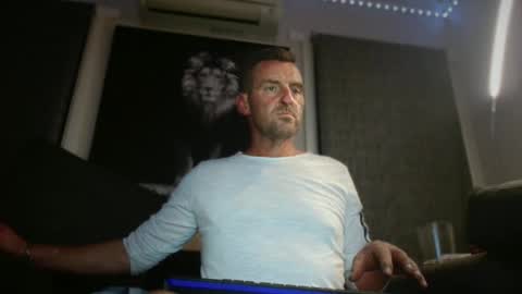 Snapshot of therealkurva4u chatting on 16, 1, 2025 therealkurva4u online show from 16, 1, 2025