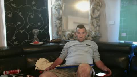 Snapshot of therealkurva4u chatting on 17, 2, 2025 therealkurva4u online show from 17, 2, 2025