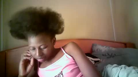 Snapshot of therry_heart chatting on 29, 4, 2026 hearty online show from 29, 4, 2026