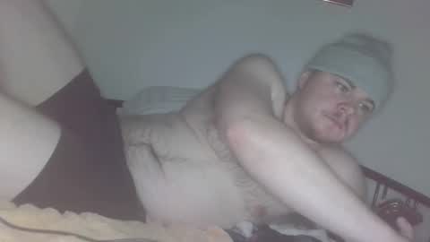 Snapshot of theskeetr27 chatting on 2, 1, 2025 theskeetr27 online show from 2, 1, 2025