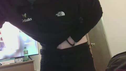 Snapshot of theskeetr27 chatting on 22, 2, 2025 theskeetr27 online show from 22, 2, 2025