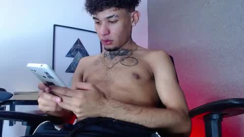 theskinny8inch_ online show from 23, 2, 2025
