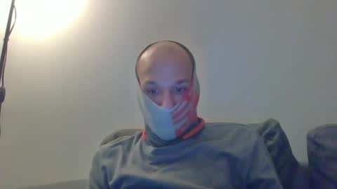 Scarf guy online show from 28, 2, 2025