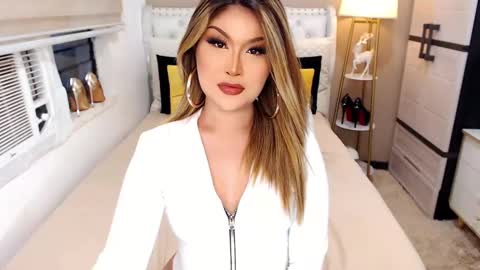 ValerieAnderson online show from 8, 12, 2024