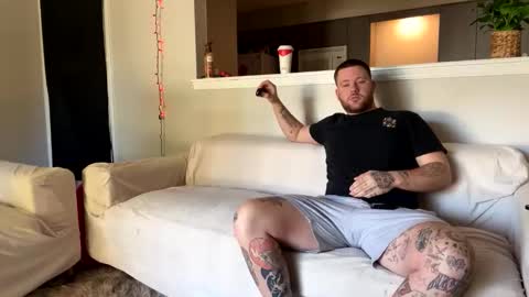 Snapshot of theviberoom chatting on 3, 11, 2025 The Vibe Room online show from 3, 11, 2025