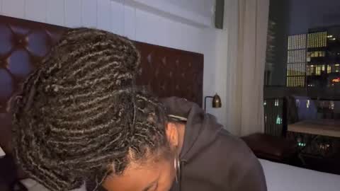 Sapphire the Vixen online show from 16, 2, 2026