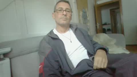 Snapshot of thhe13 chatting on 28, 12, 2024 thhe13 online show from 28, 12, 2024