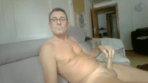 Snapshot of thhe13 chatting on 21, 1, 2025 thhe13 online show from 21, 1, 2025