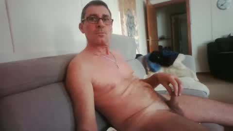 Snapshot of thhe13 chatting on 1, 3, 2025 thhe13 online show from 1, 3, 2025