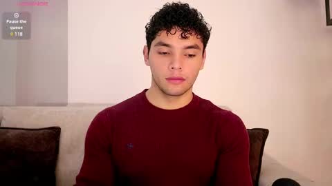 Snapshot of thiago_l chatting on 4, 3, 2025 Just Thiago online show from 4, 3, 2025