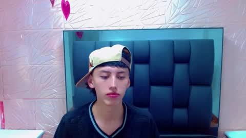 thiago_twink38 online show from 15, 2, 2026