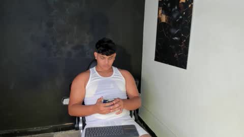 thiago_vibes212 online show from 28, 2, 2026