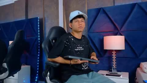 T H I A G O online show from 27, 5, 2026