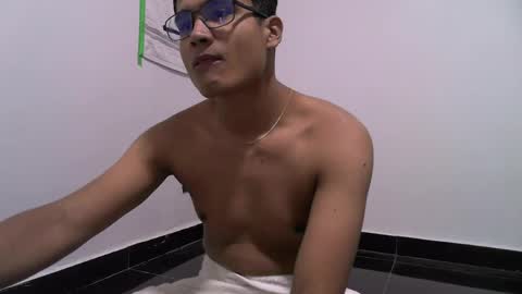 Snapshot of thiagovega_ chatting on 17, 5, 2026 thiagovega_ online show from 17, 5, 2026