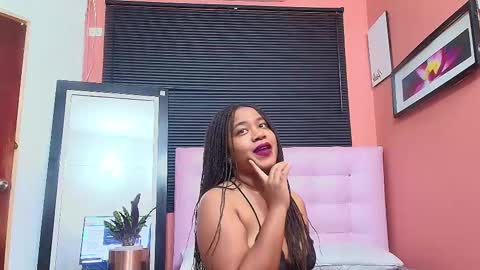 Snapshot of thickeebonyy chatting on 7, 1, 2025 thickeebonyy online show from 7, 1, 2025