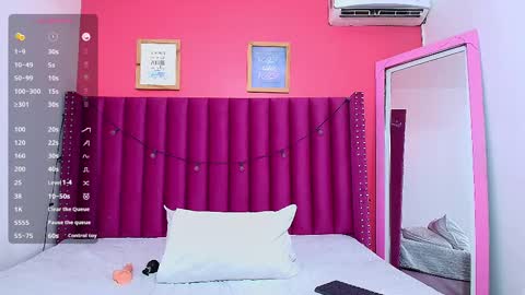 Snapshot of thickeebonyy chatting on 25, 1, 2025 thickeebonyy online show from 25, 1, 2025