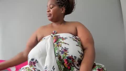 thickleeyanax online show from 15, 2, 2025