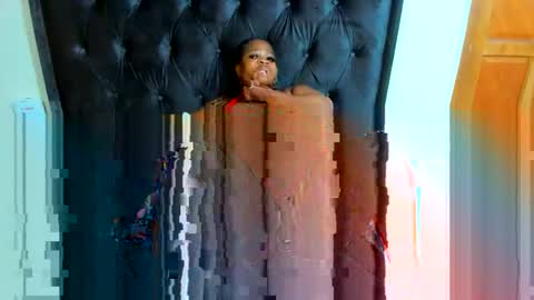 thickleeyanaxx online show from 25, 2, 2026