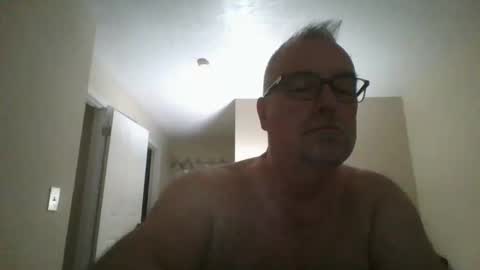 Snapshot of thickwhiteload chatting on 28, 10, 2025 thickwhiteload online show from 28, 10, 2025