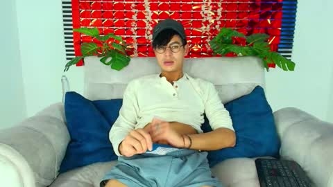 Snapshot of thiiagosaeenz chatting on 12, 2, 2026 Thiago Saenzz online show from 12, 2, 2026