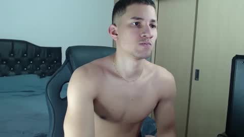 Snapshot of thin_tommy11 chatting on 15, 1, 2025 thin_tommy11 online show from 15, 1, 2025