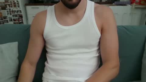 Snapshot of thinboy2 chatting on 13, 9, 2025 Thinboy2 online show from 13, 9, 2025