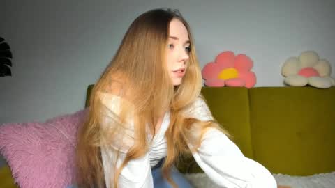 Amelia  shows on mondays fridays and sundays  if anything changes im giving updates on my fansly  online show from 2, 12, 2024