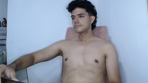 Snapshot of thisisnik chatting on 2, 3, 2025 thisisnik online show from 2, 3, 2025