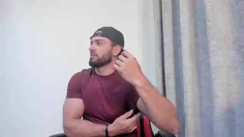 Snapshot of thomas_brandon chatting on 16, 1, 2026 Thomas Brandon online show from 16, 1, 2026