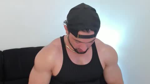 Snapshot of thomas_brandon chatting on 13, 2, 2026 Thomas Brandon online show from 13, 2, 2026